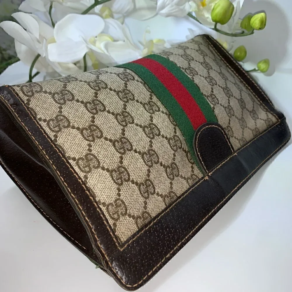 💥Authentic💥 GUCCI Web Sherry Line GG Logo Cosmetic Clutch